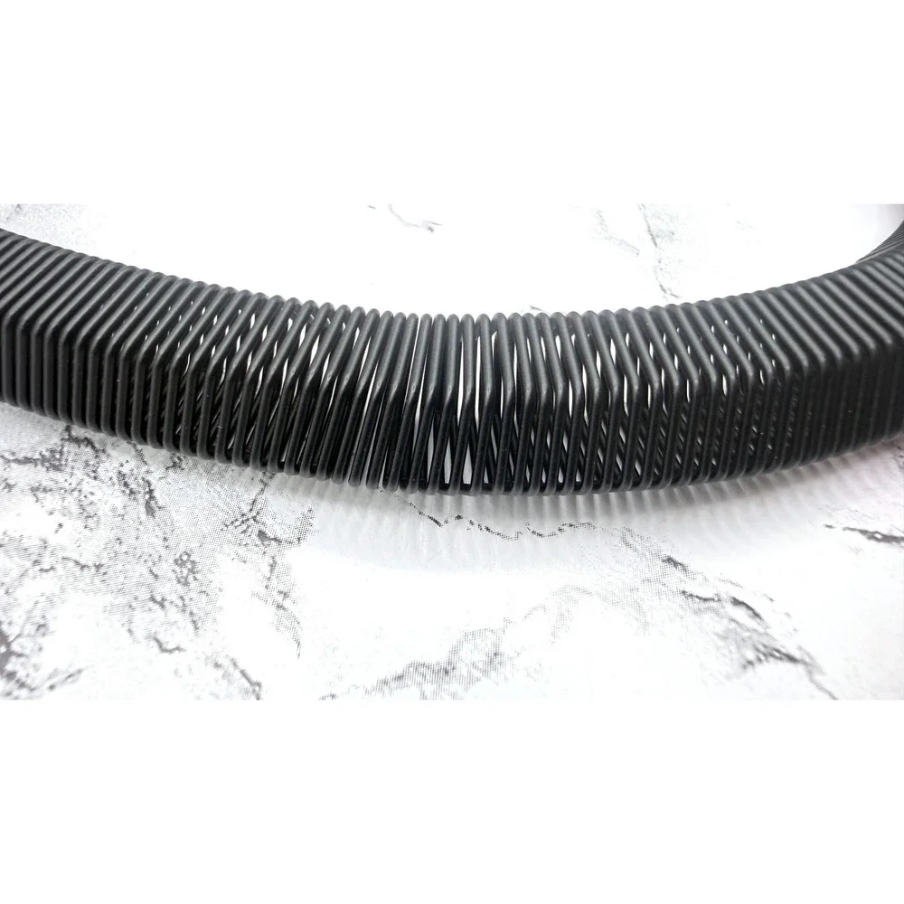 NWT I Luv Charmonde Design Black Coil Wire Collar Necklace 17